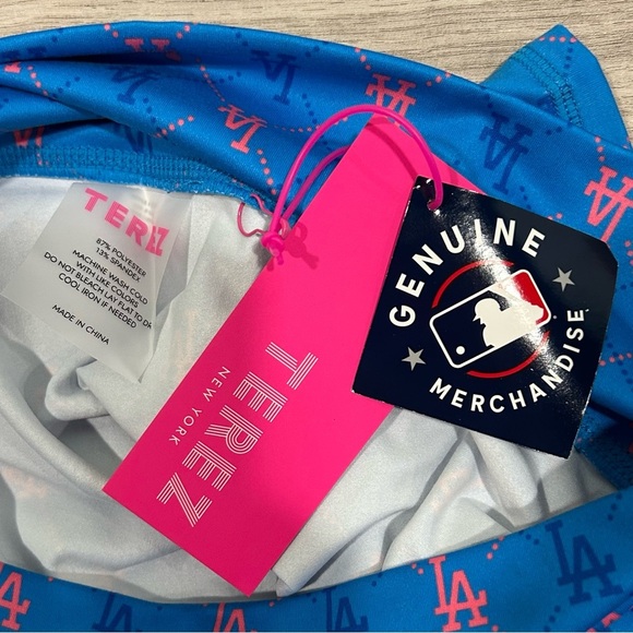 NWT Terez MLB Los Angeles Dodgers TLC Printed High-Waisted Bike Shorts Size XL - Picture 5 of 9